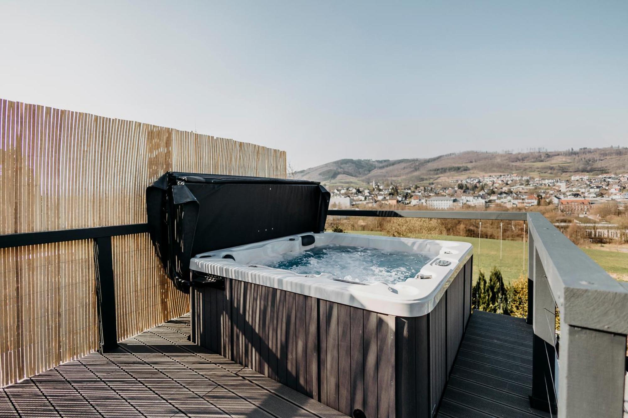 Traumwohnung Mit Sauna, Whirlpool & Wunderschoener Aussicht Plettenberg Exteriér fotografie